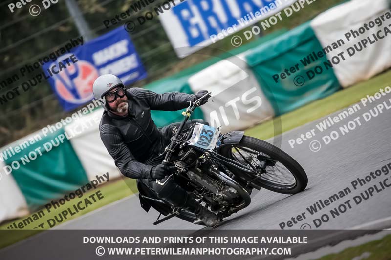 Vintage motorcycle club;eventdigitalimages;mallory park;mallory park trackday photographs;no limits trackdays;peter wileman photography;trackday digital images;trackday photos;vmcc festival 1000 bikes photographs